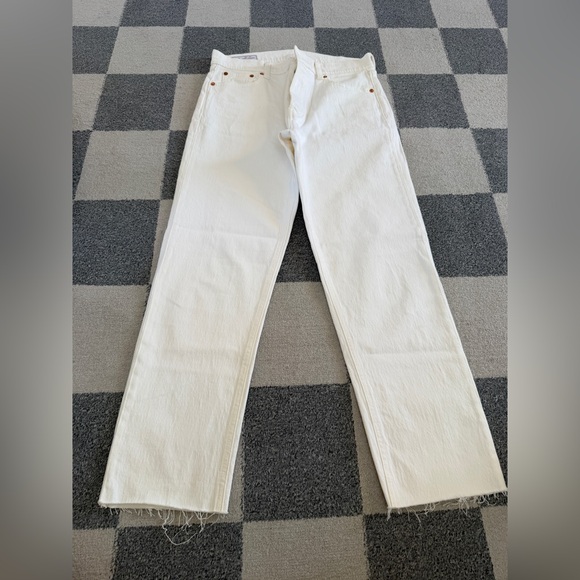 Women’s White Gap Jeans - Picture 1 of 10